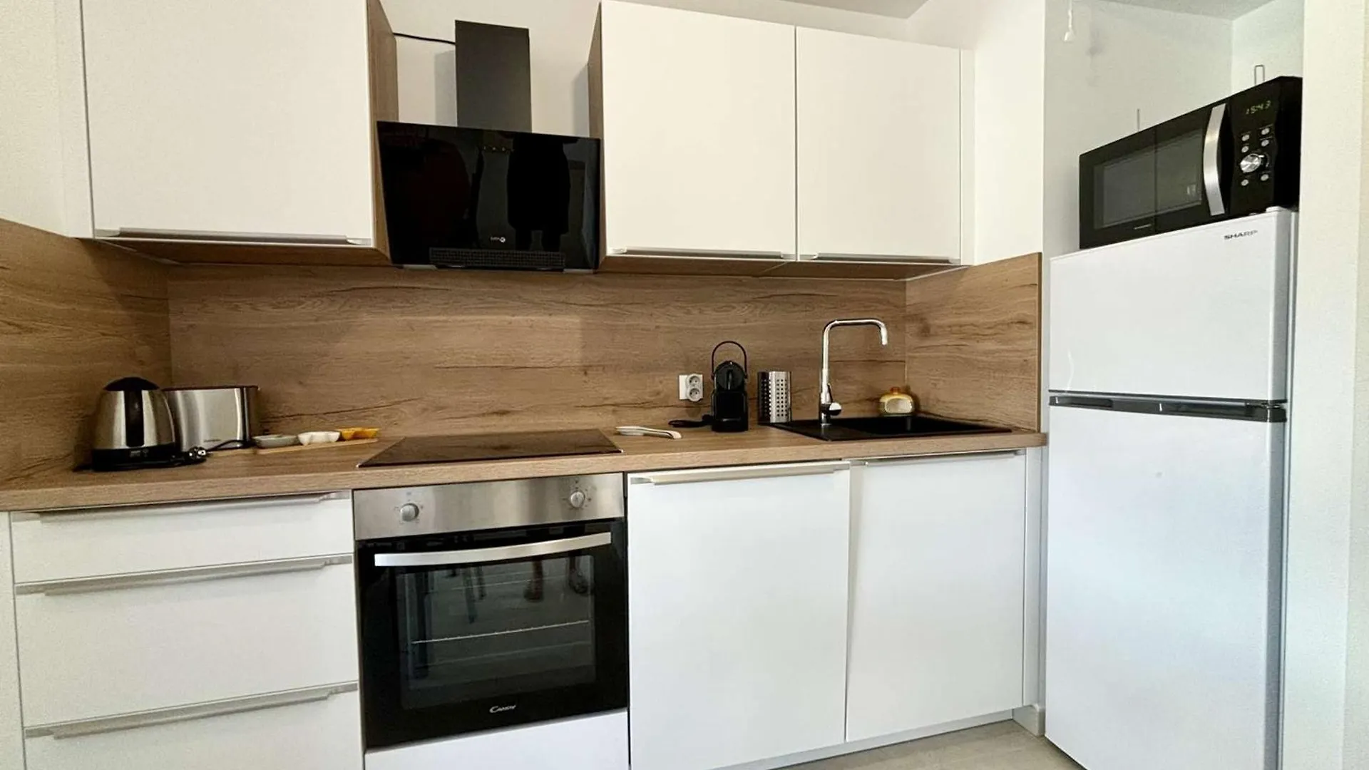 Appartement 2 Pieces, 4 Pers, Climatisation, Parking A Cogolin - Fr-1-226B-235 0*,  France